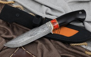 Нож Алтай сталь дамаск торцевой, рукоять черный граб акрил, мельхиор Нож Алтай сталь дамаск торцевой, рукоять черный граб акрил, мельхиор