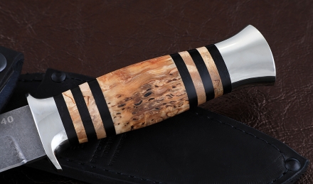 Нож Лидер сталь К340, рукоять карельская береза комбинированная мельхиор Нож Лидер сталь К340, рукоять карельская береза комбинированная мельхиор