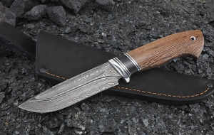 Нож Странник дамаск долы рукоять акрил черный и венге Нож Странник дамаск долы рукоять акрил черный и венге