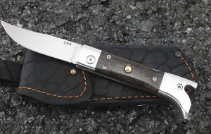 Нож Сапожок выкидной сталь Elmax  накладки карельская береза коричневая  Нож Сапожок выкидной сталь Elmax  накладки карельская береза коричневая