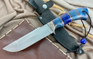 Нож Алтай сталь Х12МФ, рукоять карельская береза синяя акрил (паук) Нож Алтай сталь Х12МФ, рукоять карельская береза синяя акрил (паук)