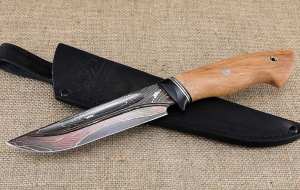 Нож Косуля дамаск с долом ламинированный с воронением карельская береза Нож Косуля дамаск с долом ламинированный с воронением карельская береза