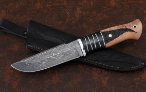 Нож Алтай сталь дамаск торцевой, рукоять карельская береза резная черный граб Нож Алтай сталь дамаск торцевой, рукоять карельская береза резная черный граб