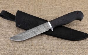 Нож Охотник сталь дамаск, рукоять ясень брашированный Нож Охотник сталь дамаск, рукоять ясень брашированный