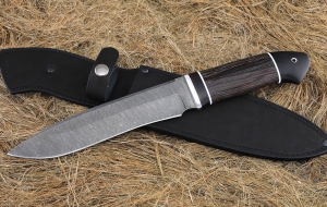 Нож Медведь сталь дамаск, рукоять венге-черный граб Нож Медведь сталь дамаск, рукоять венге-черный граб