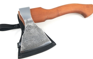 Топор №7 варка металлов: углерод + ХВГ со следами ковки (короткая рукоять) Топор №7 варка металлов: углерод + ХВГ со следами ковки (короткая рукоять)