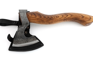 Топор Ермак-3 варка металлов: углерод+ ХВГ Топор Ермак-3 варка металлов: углерод+ ХВГ