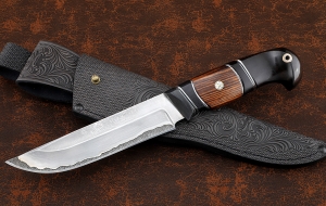 Нож Косуля дамаск ламинированный черный граб железное дерево карбон Нож Косуля дамаск ламинированный черный граб железное дерево карбон