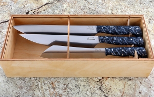 Набор кухонных ножей из стали 95Х18 с рукоятью из синего акрила в футляре Набор кухонных ножей из стали 95Х18 с рукоятью из синего акрила в футляре