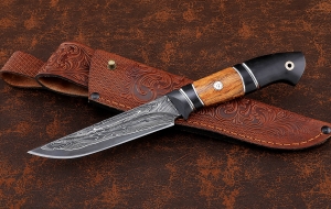 Нож Ирбис дамаск ламинированный с долом черный граб железное дерево карбон Нож Ирбис дамаск ламинированный с долом черный граб железное дерево карбон