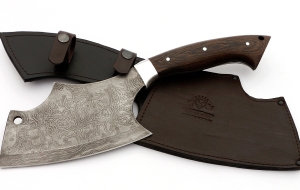 Тяпка №4 цельнометаллическая: сталь дамаск, рукоять венге Тяпка №4 цельнометаллическая: сталь дамаск, рукоять венге