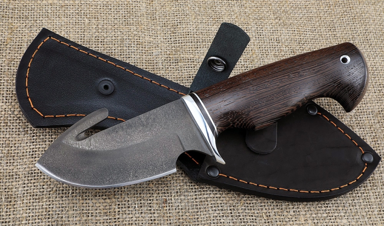 Обзор охотничьих ножей для разделки туши лося, кабана. Отличия ножа для забоя свиньи или барана